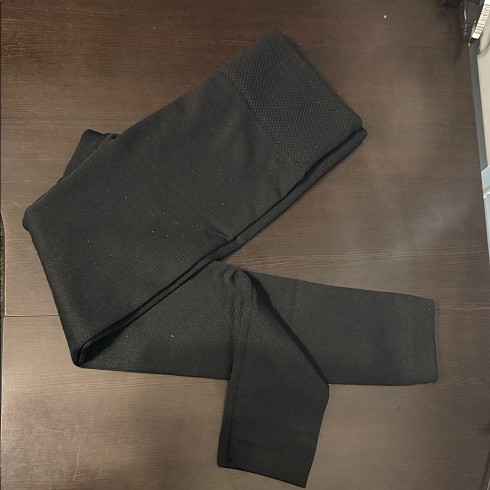 One 5 One Black Yoga Leggings